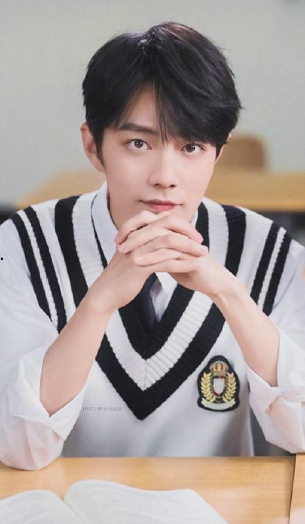 肖战关系爆料最新,揭秘明星背后的情感纠葛